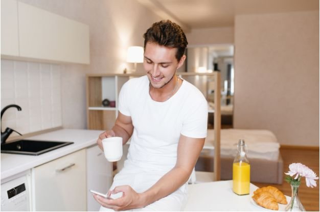 Evening Routine for Men to Recover and Sleep Better