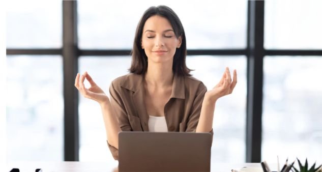 Simple Ways To Calm Your Mind Fast When Stress Hits